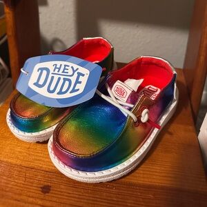 NWT Toddler Heydudes